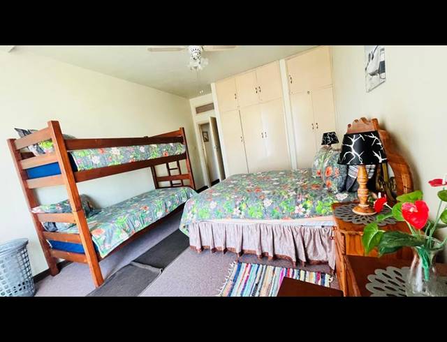 2 BEDROOM APARTMENT FOR SALE IN MARGATE BEACH